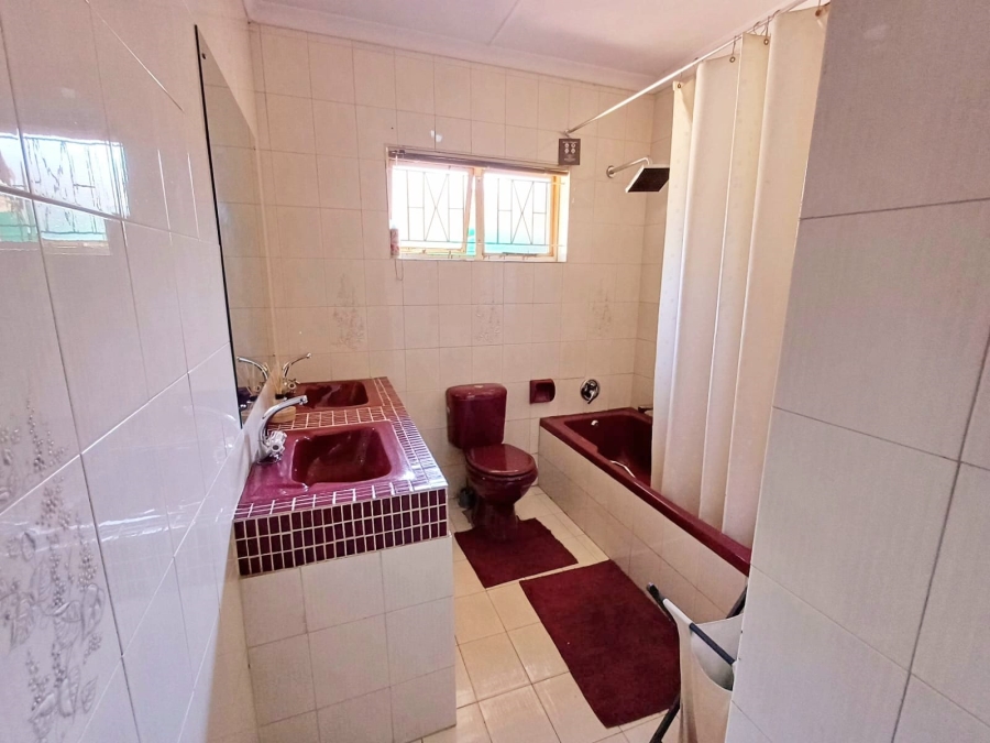 3 Bedroom Property for Sale in High Ridge KwaZulu-Natal