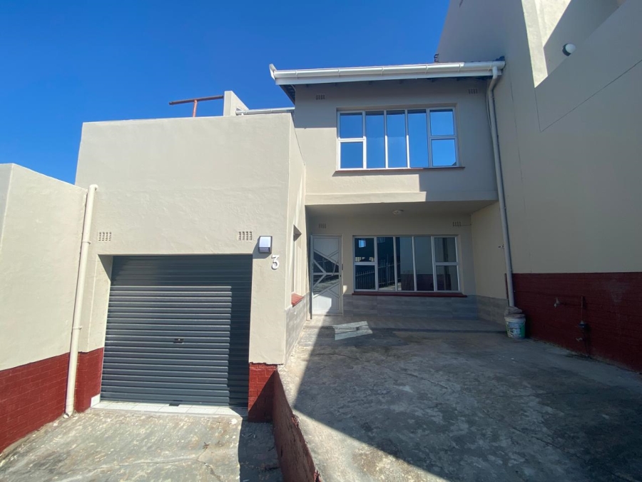 3 Bedroom Property for Sale in Fairbreeze KwaZulu-Natal