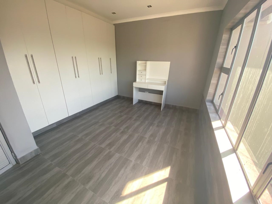 3 Bedroom Property for Sale in Fairbreeze KwaZulu-Natal