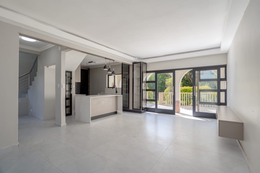 3 Bedroom Property for Sale in Umtentweni KwaZulu-Natal