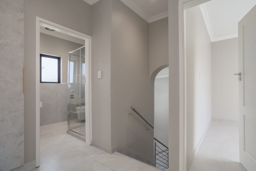 3 Bedroom Property for Sale in Umtentweni KwaZulu-Natal