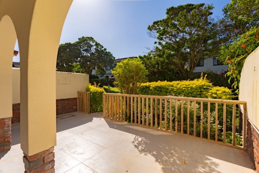 3 Bedroom Property for Sale in Umtentweni KwaZulu-Natal