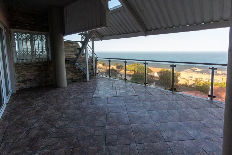 8 Bedroom Property for Sale in Ocean View KwaZulu-Natal