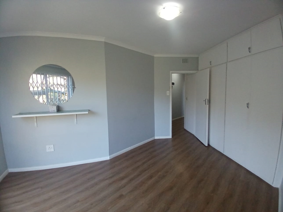 To Let 2 Bedroom Property for Rent in Kloof KwaZulu-Natal
