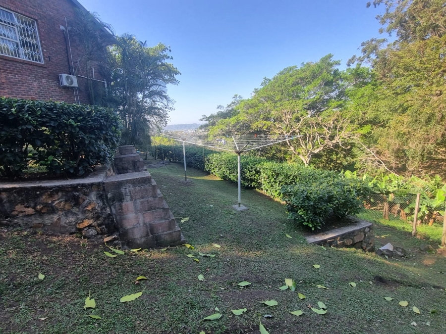 To Let 2 Bedroom Property for Rent in Kloof KwaZulu-Natal