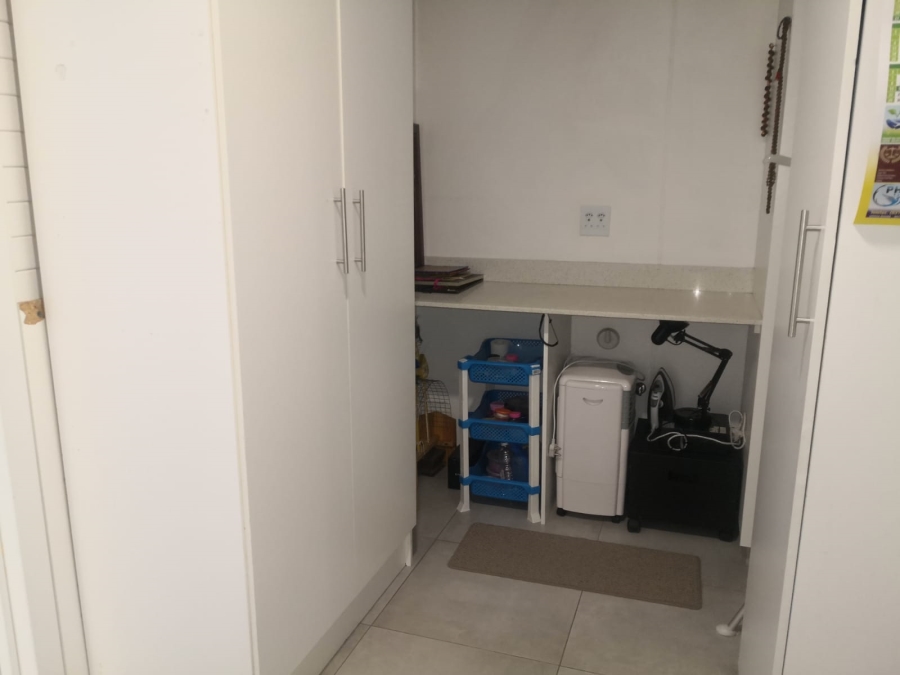 1 Bedroom Property for Sale in Umhlanga Ridge KwaZulu-Natal