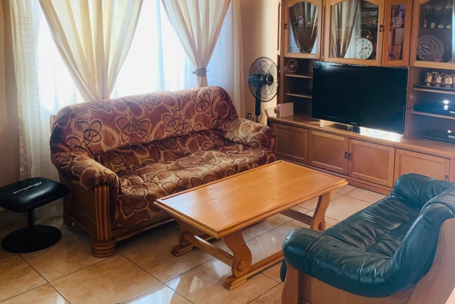 4 Bedroom Property for Sale in Acaciaville KwaZulu-Natal
