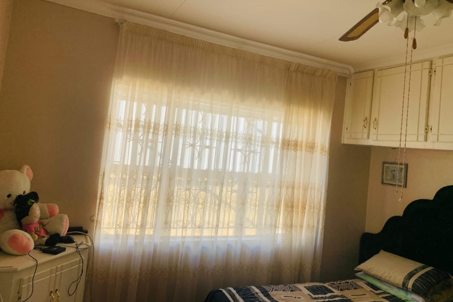 4 Bedroom Property for Sale in Acaciaville KwaZulu-Natal