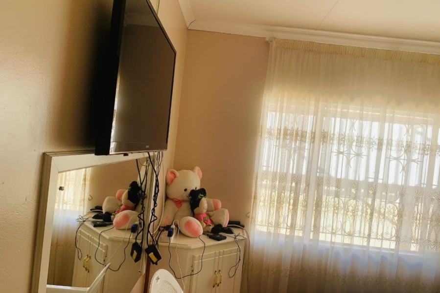 4 Bedroom Property for Sale in Acaciaville KwaZulu-Natal