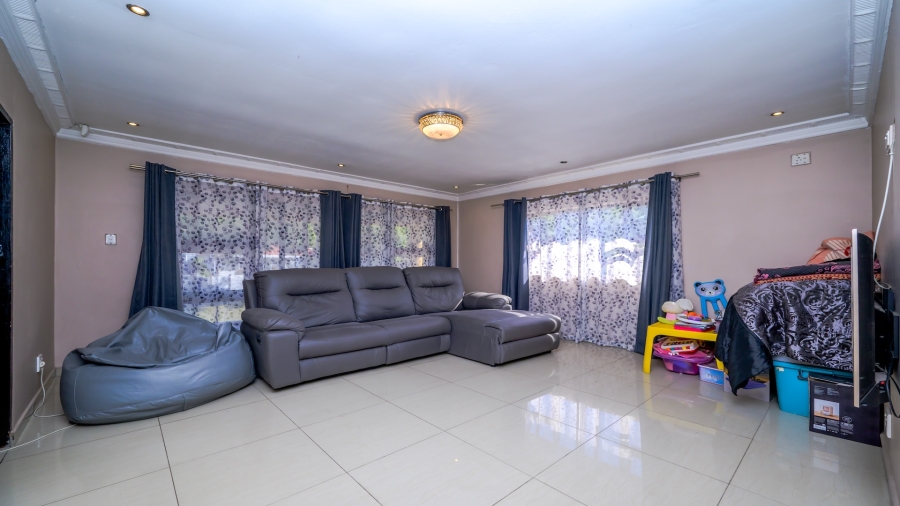 4 Bedroom Property for Sale in Woodlands KwaZulu-Natal