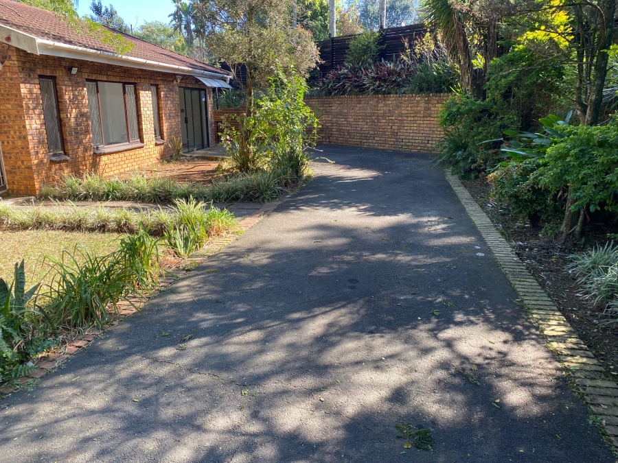 To Let 3 Bedroom Property for Rent in Lester Park KwaZulu-Natal