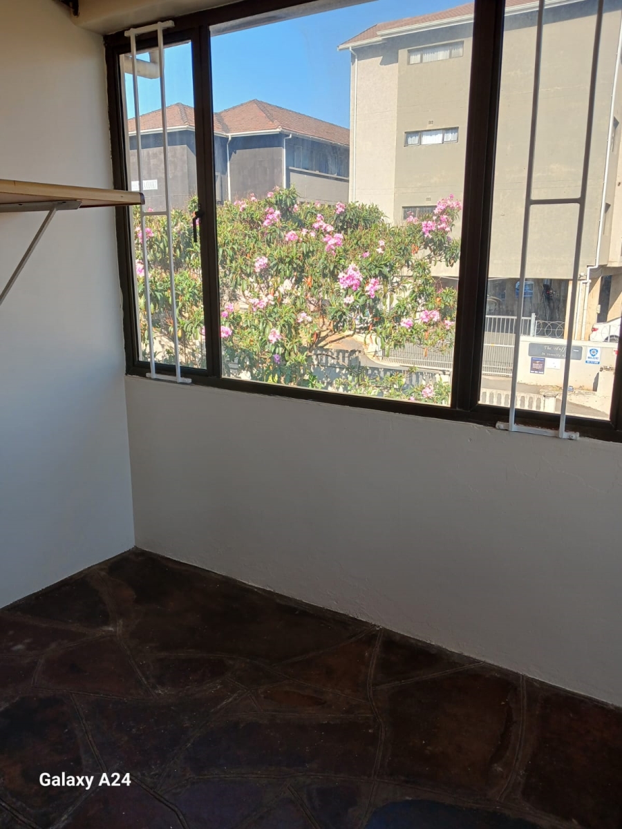 To Let 2 Bedroom Property for Rent in Bluff KwaZulu-Natal