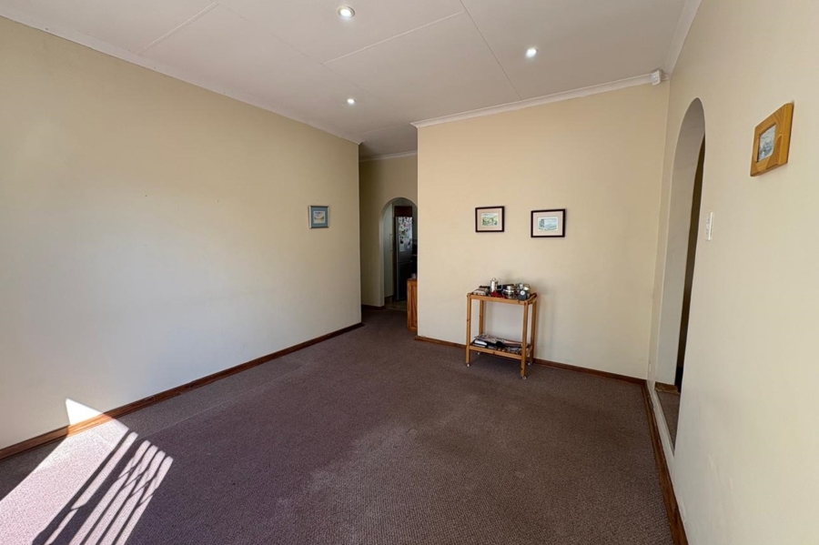 3 Bedroom Property for Sale in Huttenheights KwaZulu-Natal