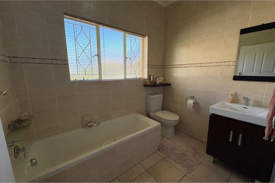 3 Bedroom Property for Sale in Huttenheights KwaZulu-Natal