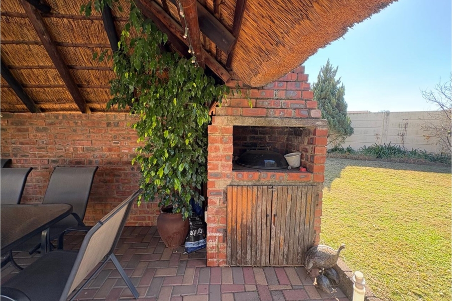 3 Bedroom Property for Sale in Huttenheights KwaZulu-Natal