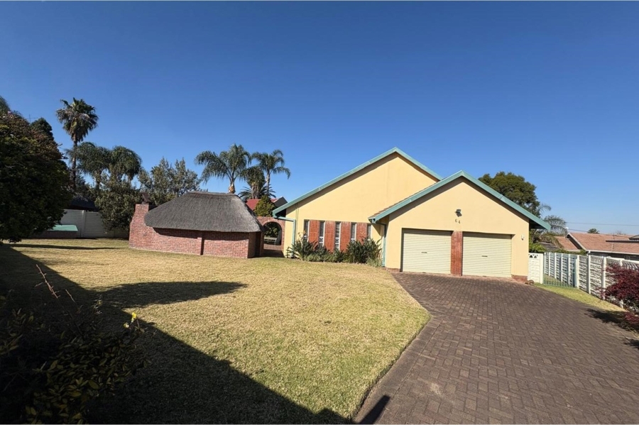 3 Bedroom Property for Sale in Huttenheights KwaZulu-Natal