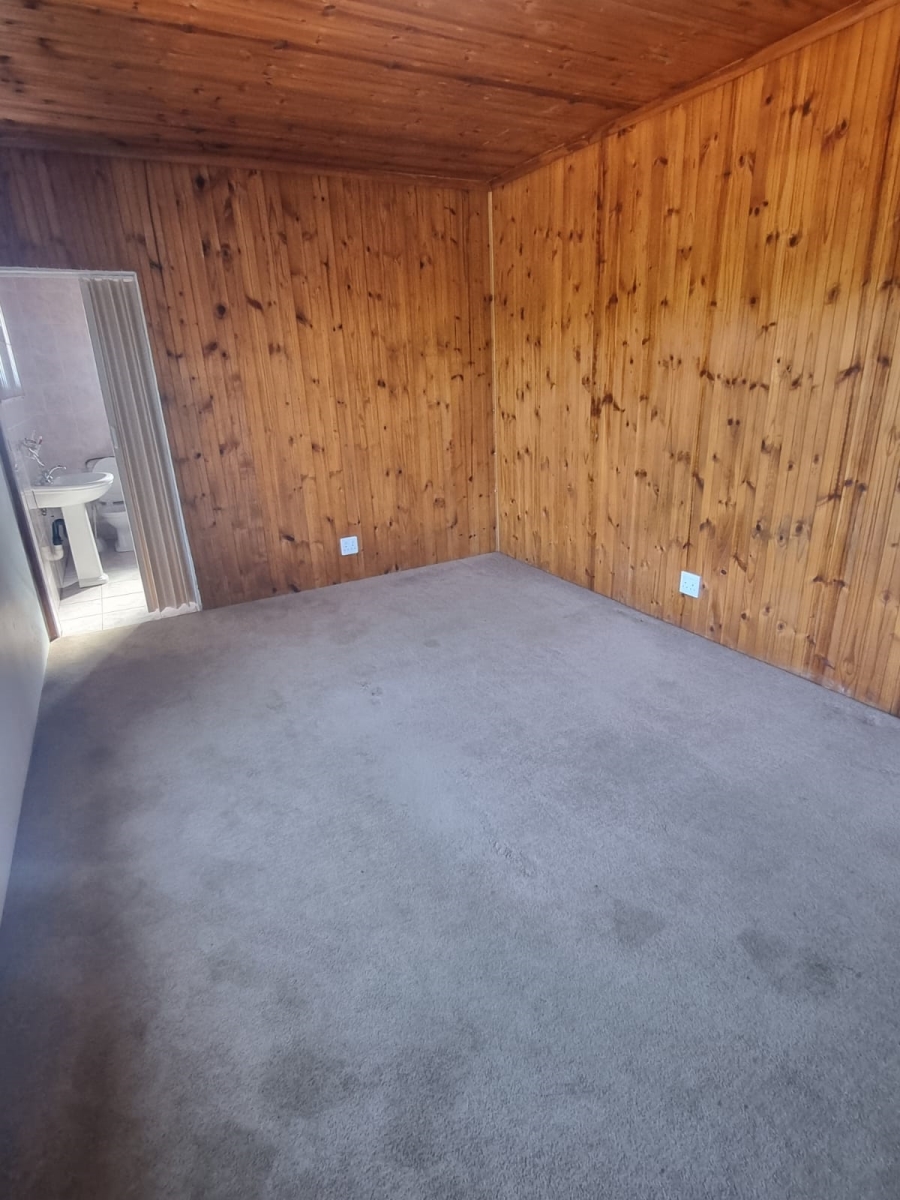 To Let 4 Bedroom Property for Rent in Assagay KwaZulu-Natal