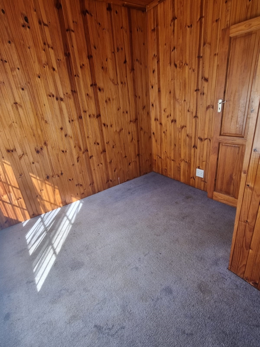 To Let 4 Bedroom Property for Rent in Assagay KwaZulu-Natal