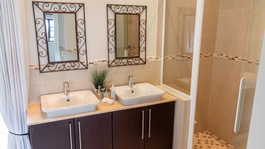 3 Bedroom Property for Sale in Izinga KwaZulu-Natal