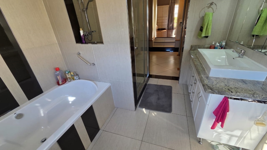 3 Bedroom Property for Sale in Clarendon KwaZulu-Natal