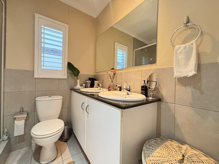 2 Bedroom Property for Sale in La Lucia KwaZulu-Natal