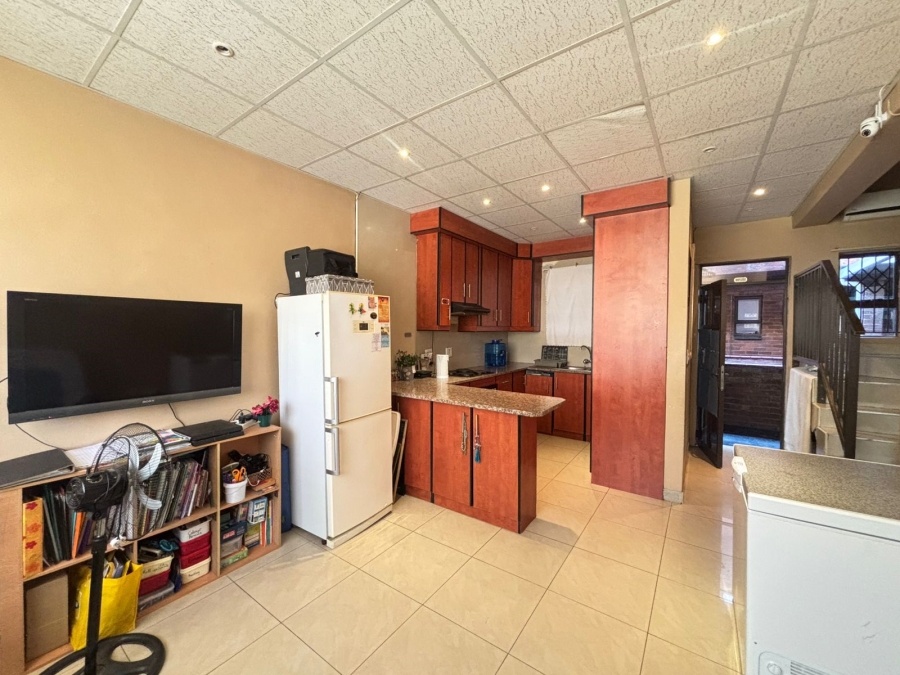 2 Bedroom Property for Sale in Overport KwaZulu-Natal