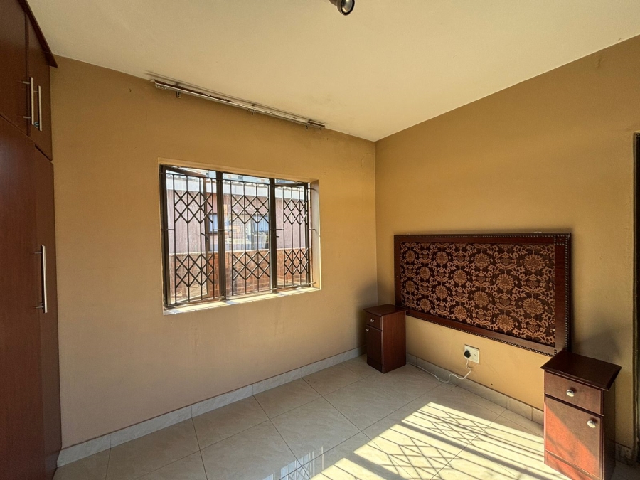 2 Bedroom Property for Sale in Overport KwaZulu-Natal