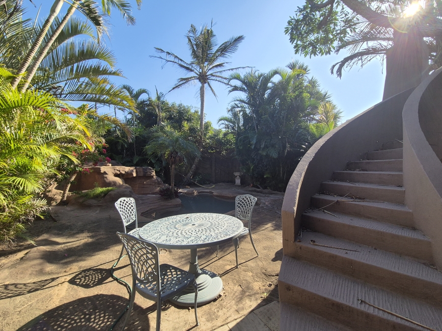 4 Bedroom Property for Sale in Tinley Manor KwaZulu-Natal