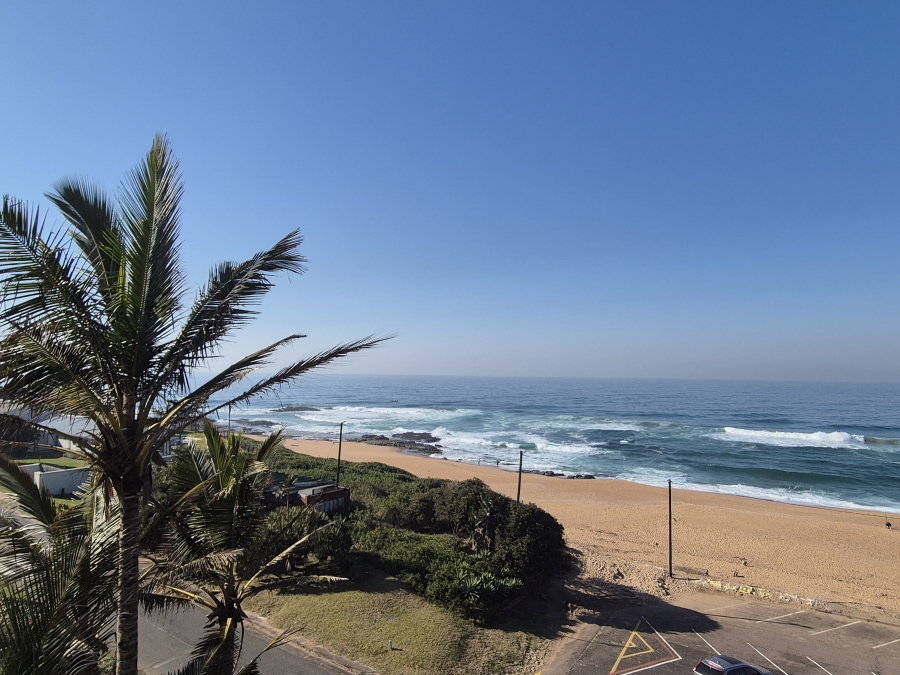4 Bedroom Property for Sale in Tinley Manor KwaZulu-Natal