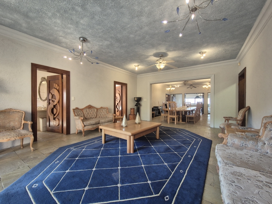 4 Bedroom Property for Sale in Tinley Manor KwaZulu-Natal
