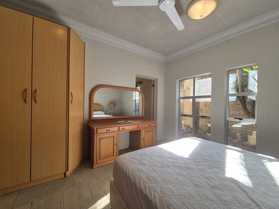 4 Bedroom Property for Sale in Tinley Manor KwaZulu-Natal