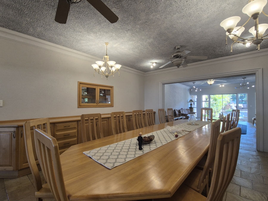 4 Bedroom Property for Sale in Tinley Manor KwaZulu-Natal