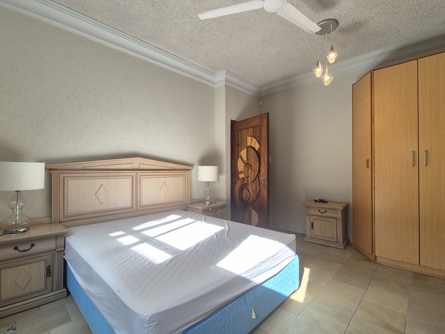 4 Bedroom Property for Sale in Tinley Manor KwaZulu-Natal