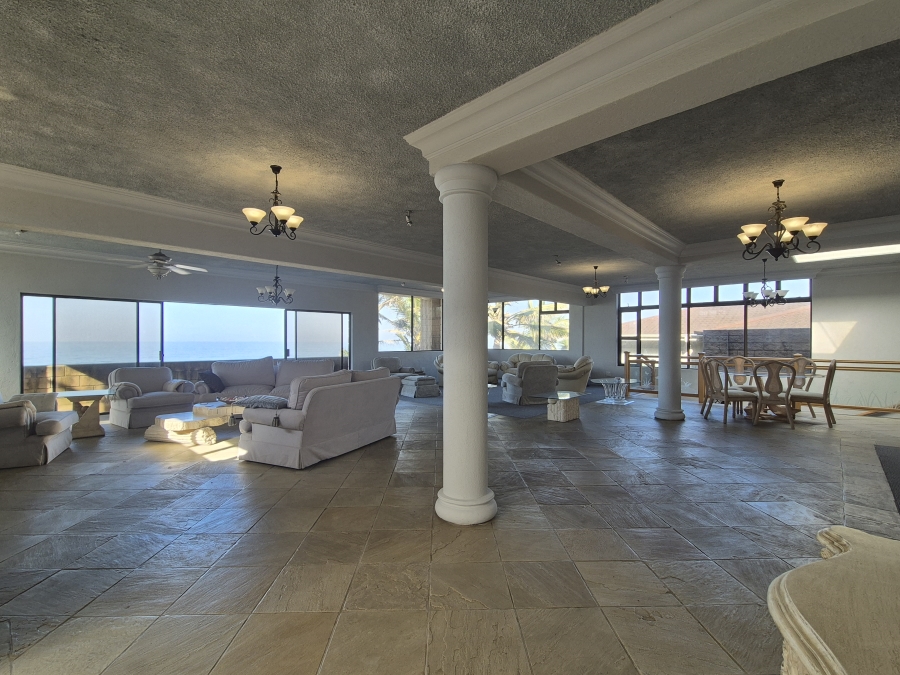 4 Bedroom Property for Sale in Tinley Manor KwaZulu-Natal
