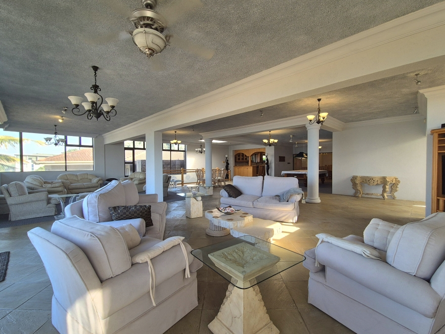 4 Bedroom Property for Sale in Tinley Manor KwaZulu-Natal