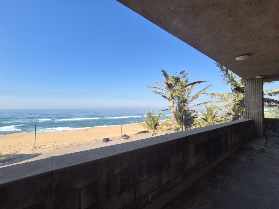 4 Bedroom Property for Sale in Tinley Manor KwaZulu-Natal