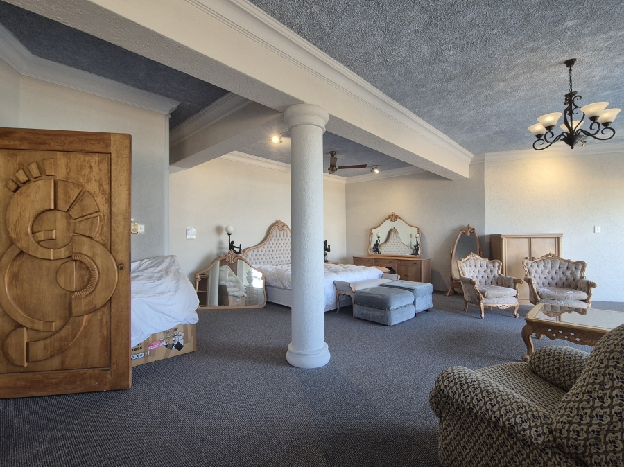 4 Bedroom Property for Sale in Tinley Manor KwaZulu-Natal