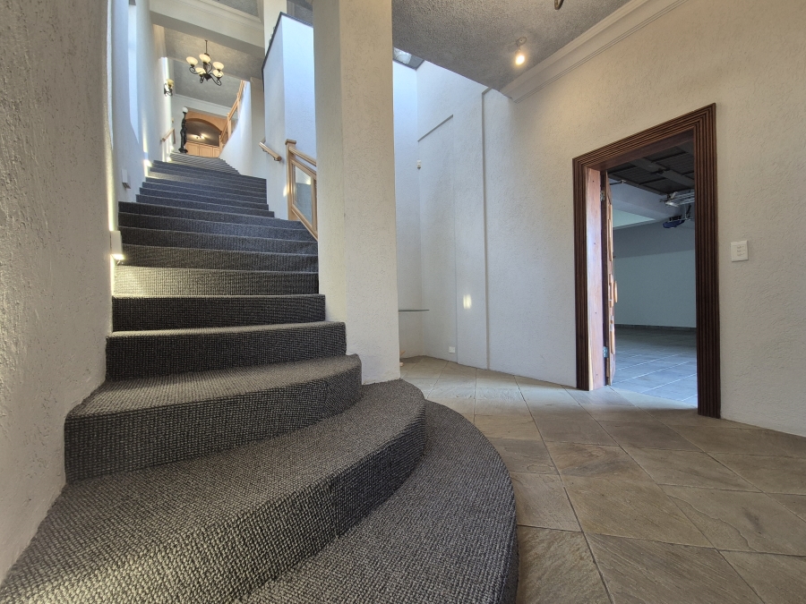 4 Bedroom Property for Sale in Tinley Manor KwaZulu-Natal