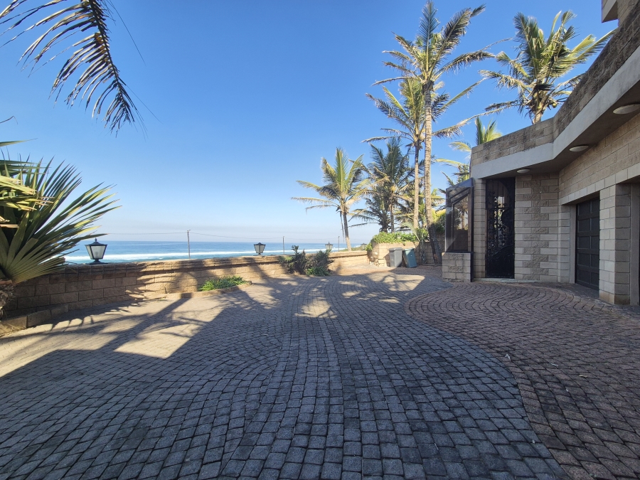 4 Bedroom Property for Sale in Tinley Manor KwaZulu-Natal