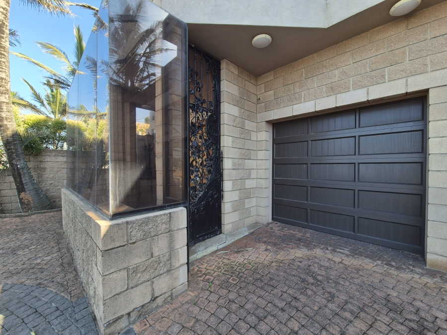 4 Bedroom Property for Sale in Tinley Manor KwaZulu-Natal