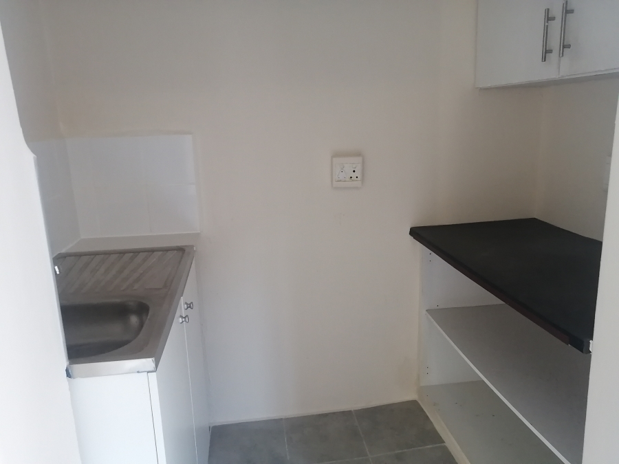 To Let 1 Bedroom Property for Rent in Umbilo KwaZulu-Natal