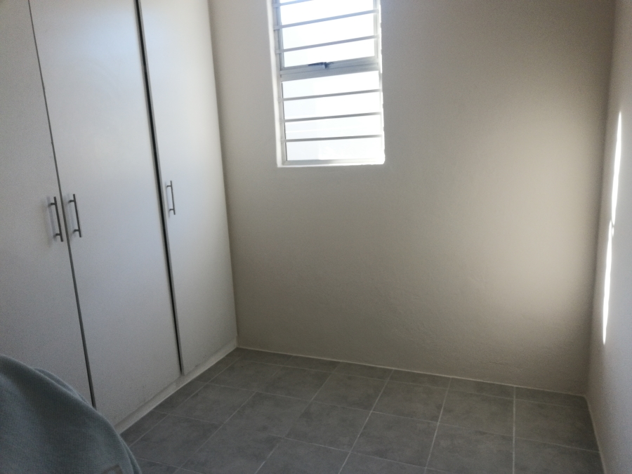 To Let 1 Bedroom Property for Rent in Umbilo KwaZulu-Natal