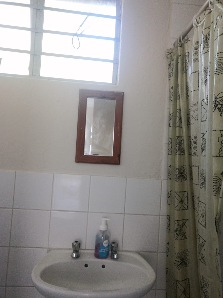 To Let 1 Bedroom Property for Rent in Umbilo KwaZulu-Natal