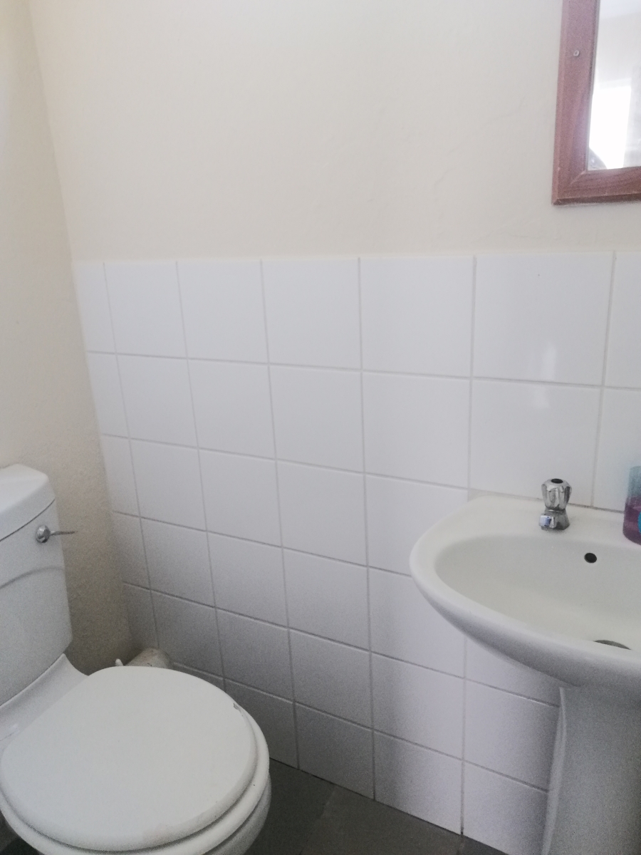 To Let 1 Bedroom Property for Rent in Umbilo KwaZulu-Natal