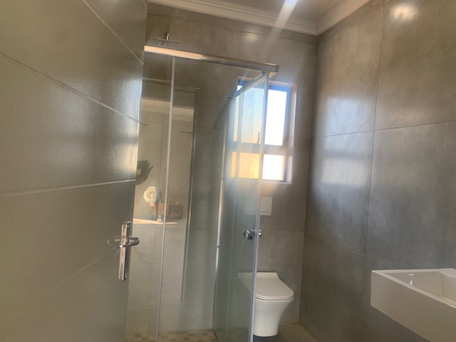 To Let 2 Bedroom Property for Rent in Malvern KwaZulu-Natal