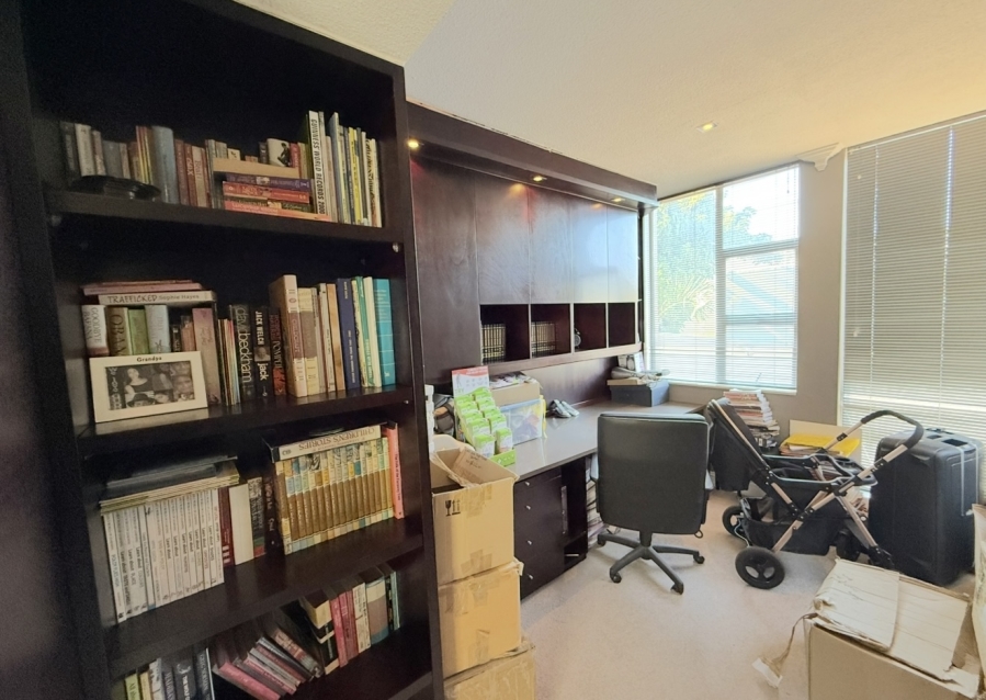 5 Bedroom Property for Sale in Umhlanga KwaZulu-Natal