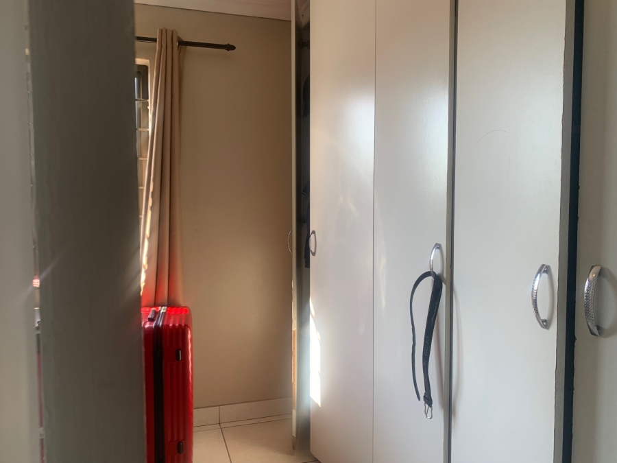 To Let 2 Bedroom Property for Rent in Overport KwaZulu-Natal