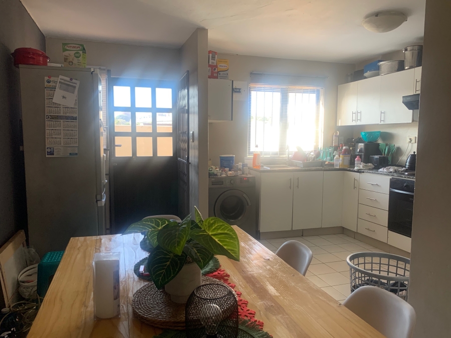 To Let 2 Bedroom Property for Rent in Overport KwaZulu-Natal