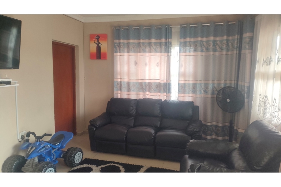 3 Bedroom Property for Sale in Lovu KwaZulu-Natal