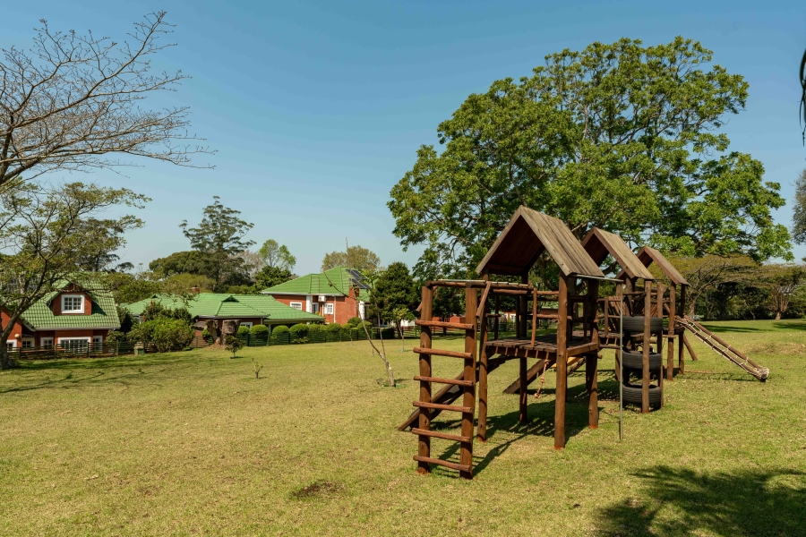 6 Bedroom Property for Sale in Hilldene KwaZulu-Natal